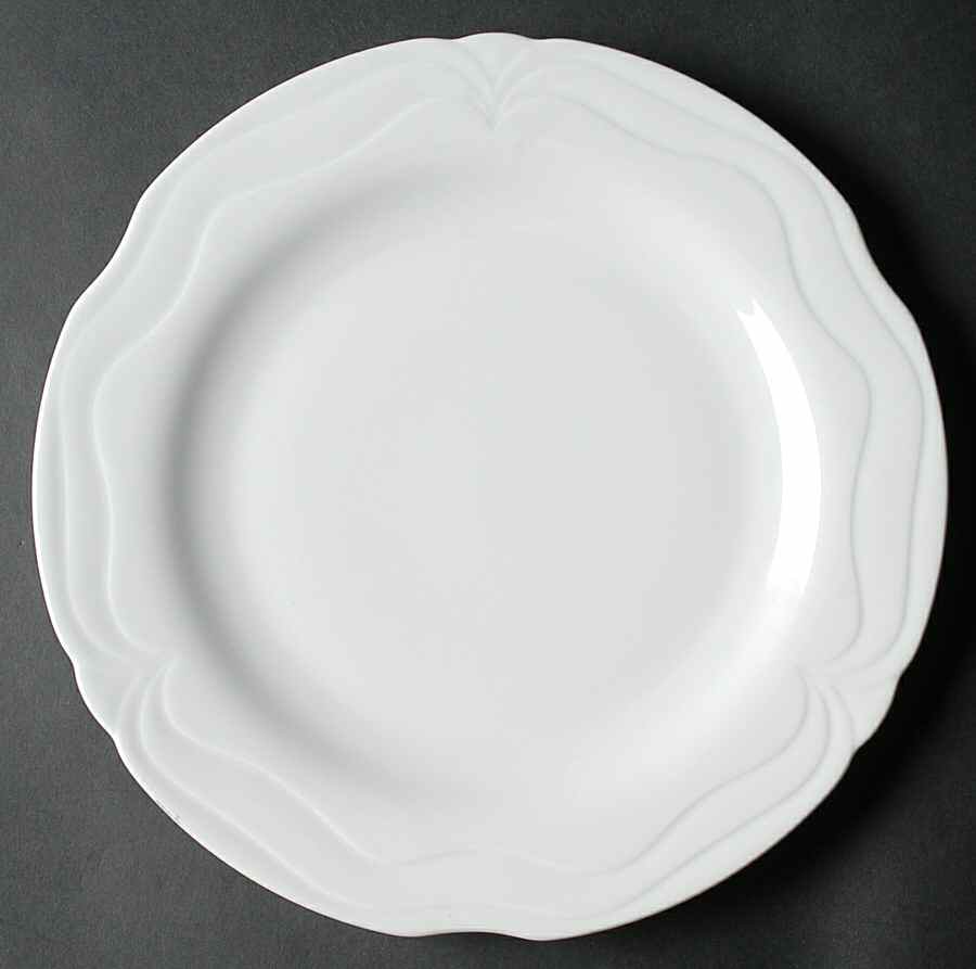 Plaza Dinner Plate by Royal Tettau-1