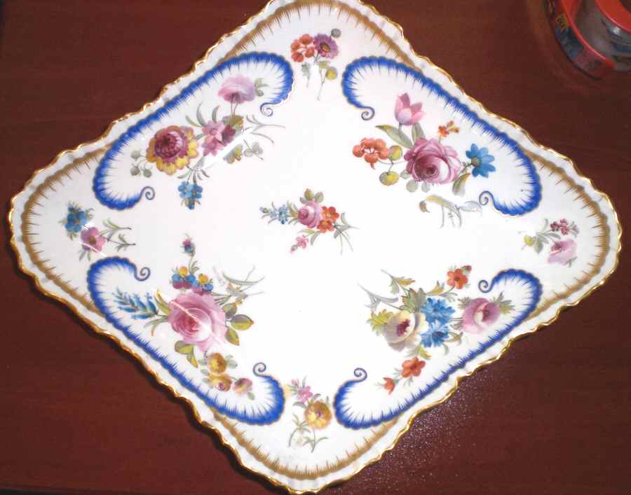 B7289 Nut Dish by Royal Cauldon-1