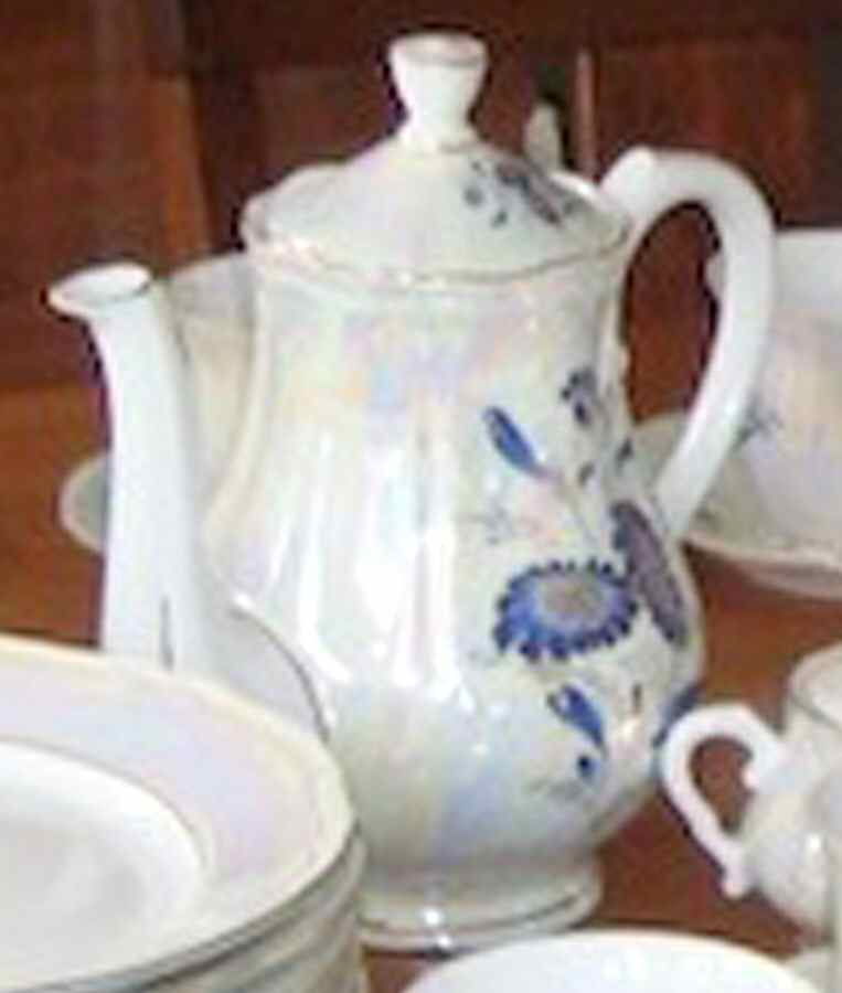 RXD2 Coffee Pot & Lid by Royal Design-1