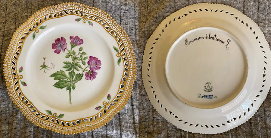 Flora Danica (1790 To 1960) 9" Pierced Luncheon Plate/Fruit Std-Geranium silva by Royal Copenhagen-1