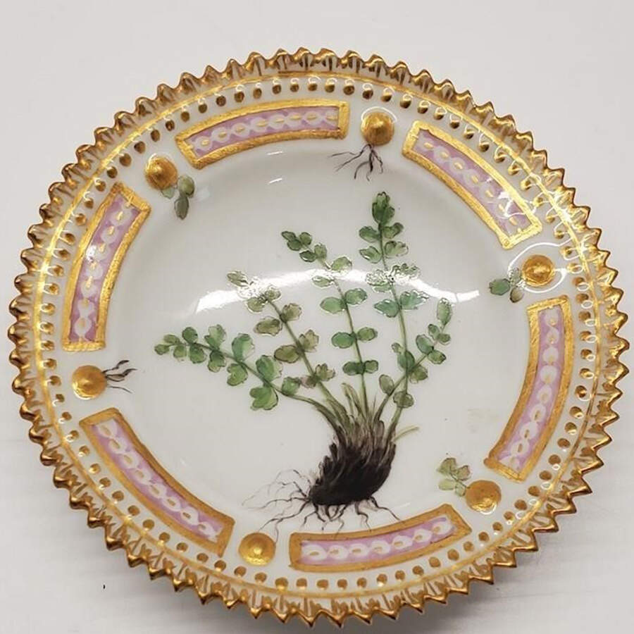 Flora Danica (1790 To 1960) Butter Pat by Royal Copenhagen-1