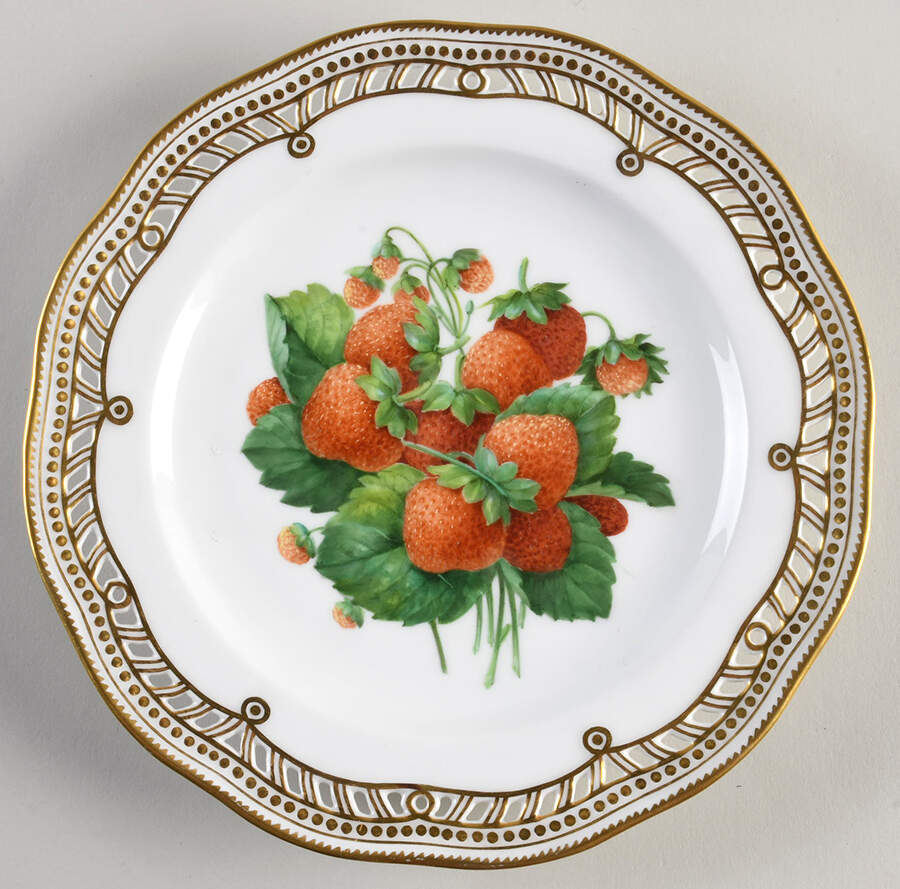 Flora Danica (1790 To 1960) Pierced Luncheon Plate/Fruit Stand-Strawberries by Royal Copenhagen-1
