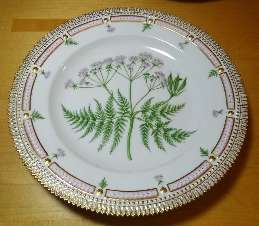 Flora Danica (1790 To 1960) Dinner Plate-Myrrhis adarata Scop. by Royal Copenhagen-1