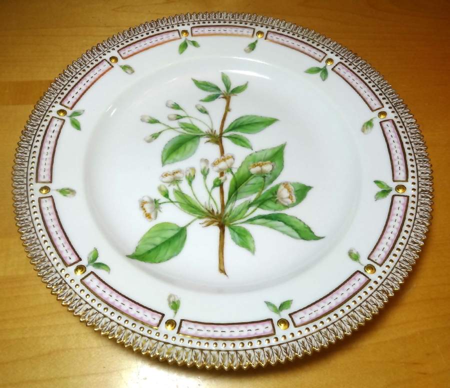 Flora Danica (1790 To 1960) Dinner Plate-Cerasus avium L. by Royal Copenhagen-1