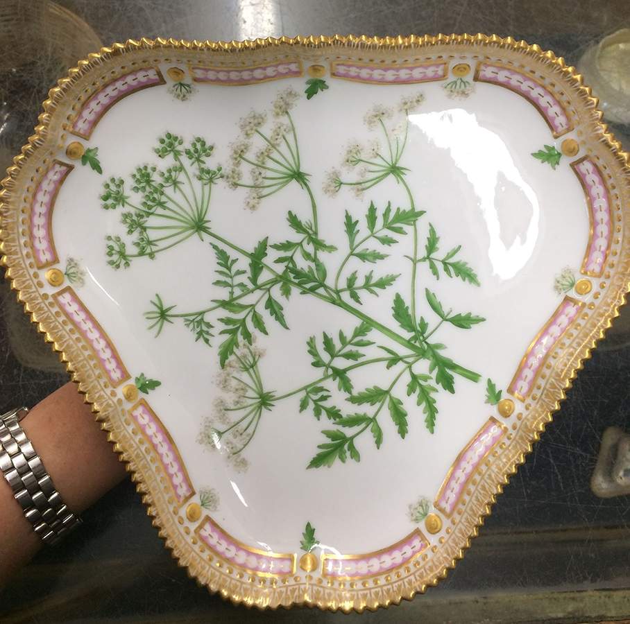 Flora Danica (1790 To 1960) Triangular High Foot Cake Plate-Conium maculatum L by Royal Copenhagen-1