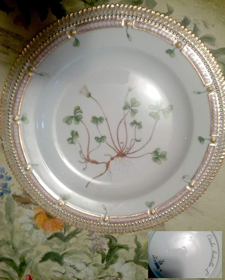 Flora Danica (1790 To 1960) Dinner Plate-Oxalis Acetosella L. by Royal Copenhagen-1