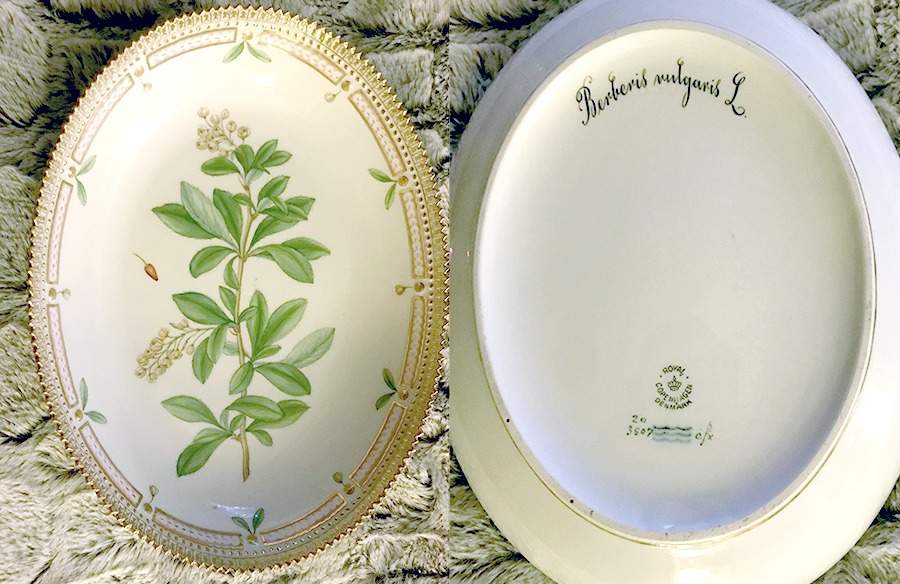 Flora Danica (1790 To 1960) 10" Oval Salad Serving Bowl-Berberis vulgaris L. by Royal Copenhagen-1