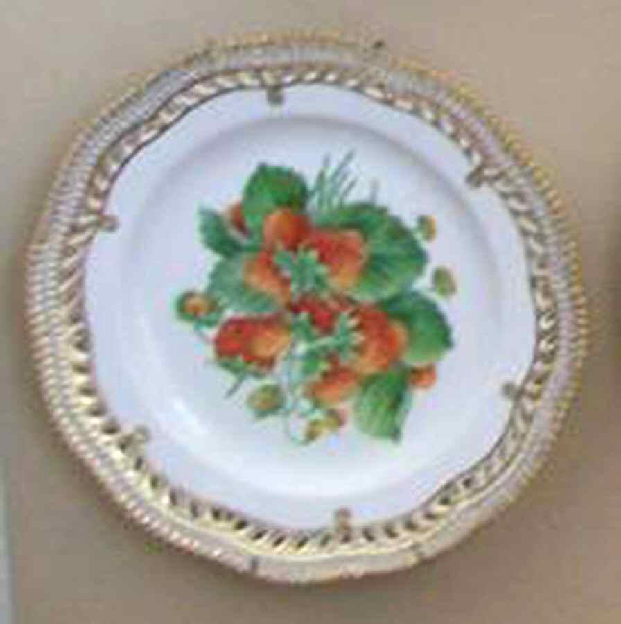 Flora Danica (1790 To 1960) 9" Pierced Luncheon Plate/Fruit Stand-Strawberries by Royal Copenhagen-1