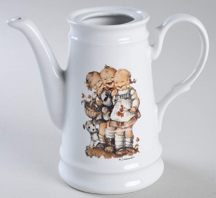 Follow the Leader Mini Coffee Pot No Lid by Reutter Porzellan-1