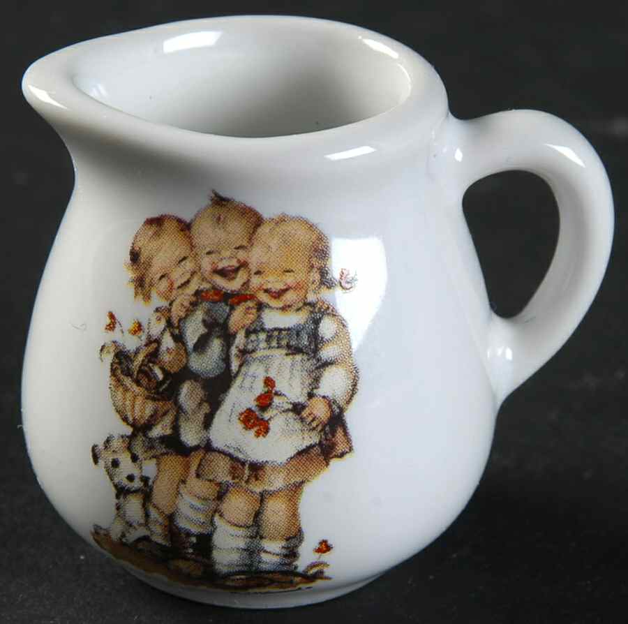 Follow the Leader Toy Creamer by Reutter Porzellan-1