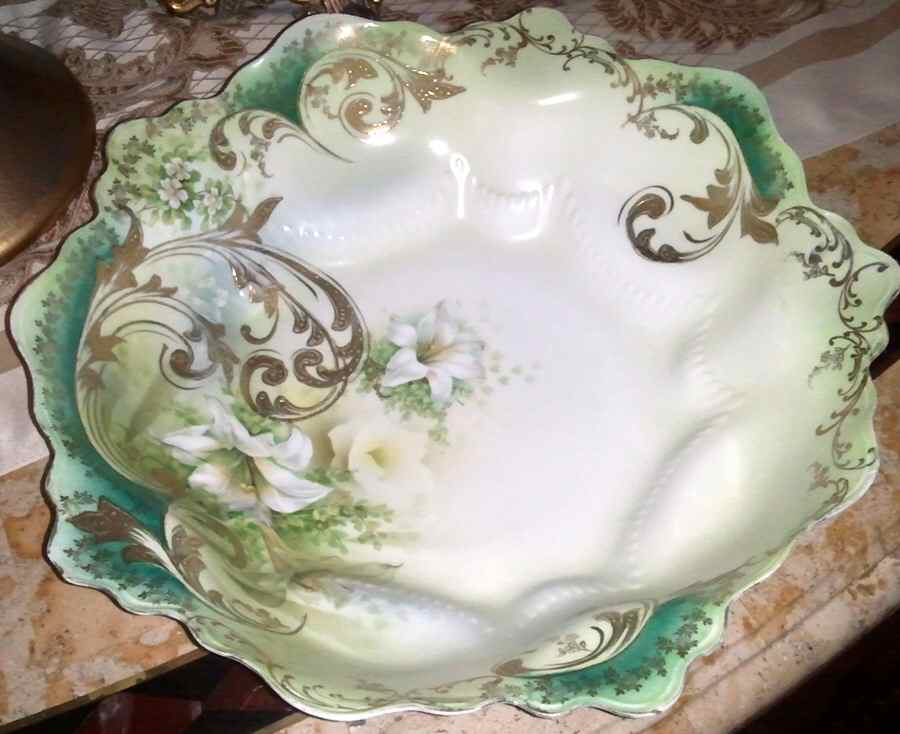 RPU43 11" Round Vegetable Bowl by RS Prussia-1