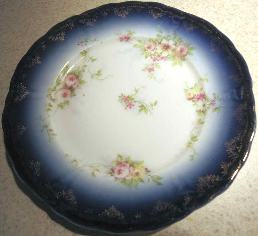 R2242 Dinner Plate by Rosenthal - Continental-1