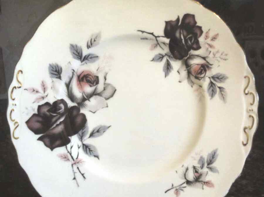 RIM21 Handled Cake Plate by Royal Imperial-1