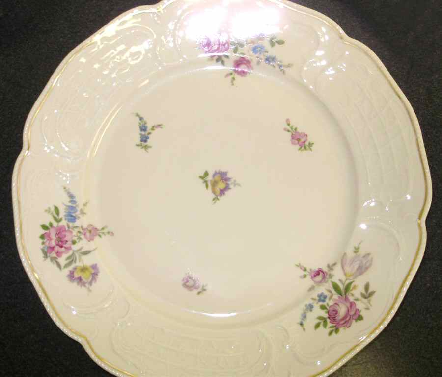 R2244 Dinner Plate by Rosenthal - Continental-1