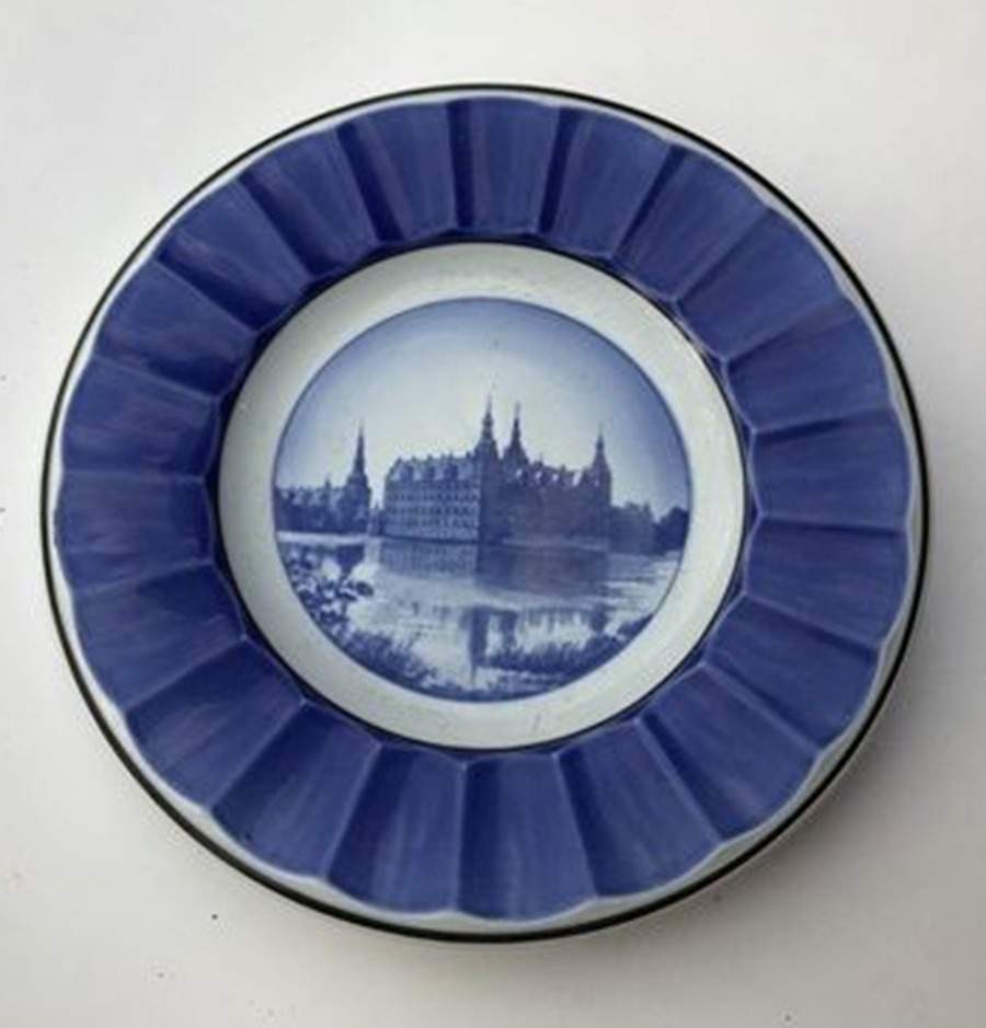RCO35 Plate Wall by Royal Copenhagen-1