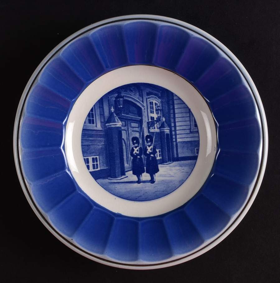 RCO35 6" Wall Plate by Royal Copenhagen-1