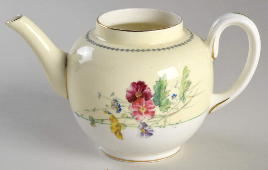 Z931 Individual Teapot No Lid by Royal Worcester-1