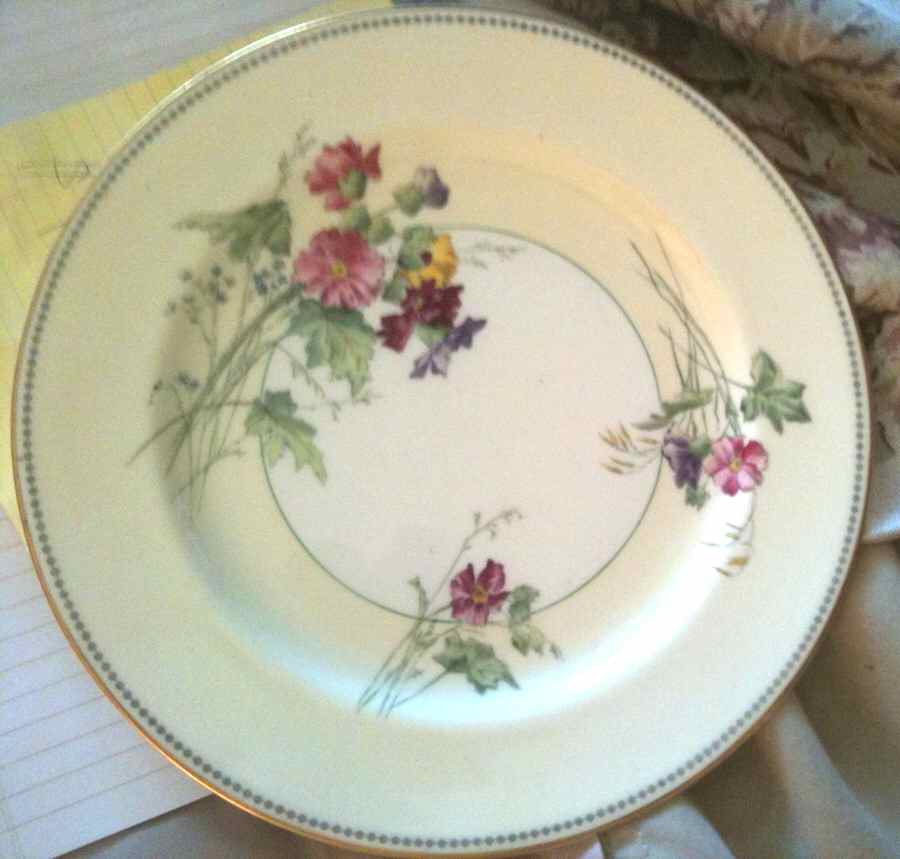 Z931 Dinner Plate by Royal Worcester-1