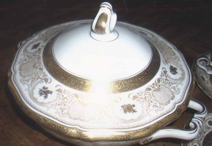 R2249 Round Covered Vegetable by Rosenthal - Continental-1