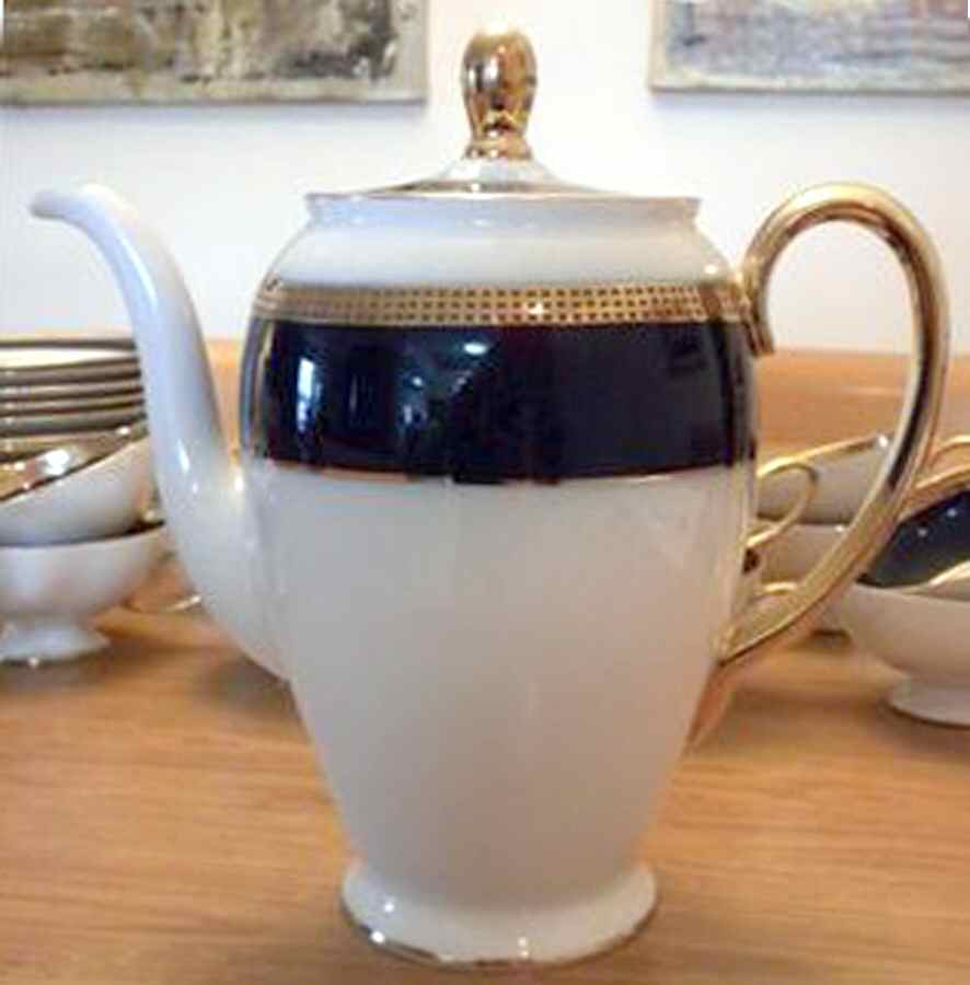 R2714 Coffee Pot & Lid by Rosenthal - Continental-1