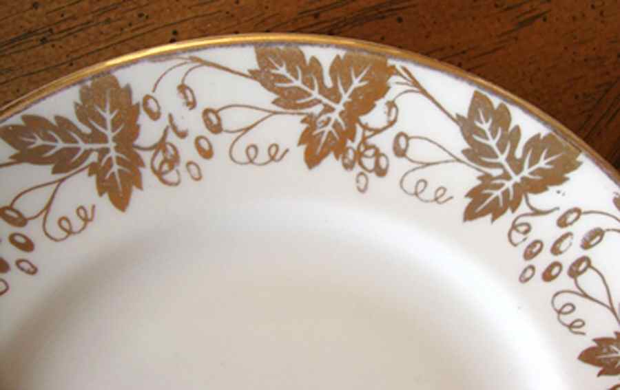1588 Dessert/Pie Plate by Royal Tara-1