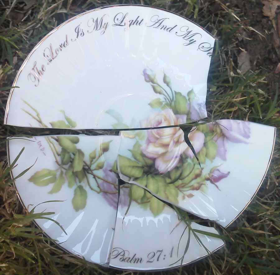 Psalm 27:1 Saucer by Royal Patrician-1