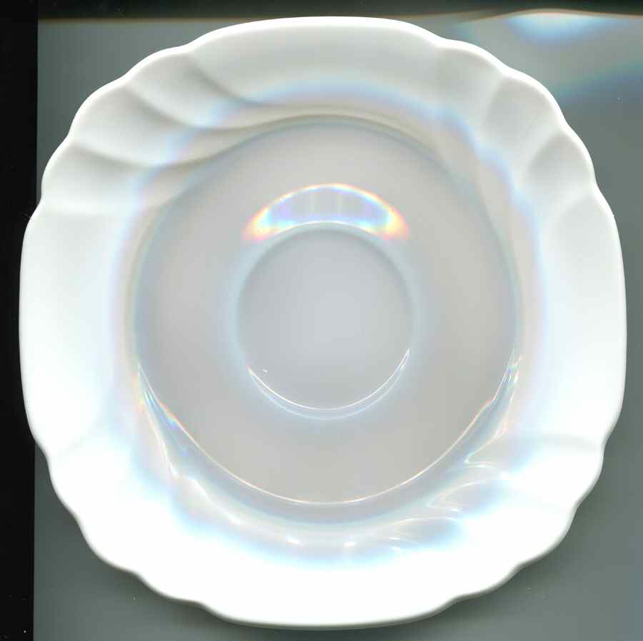 Wave White Saucer by Ranmaru-1