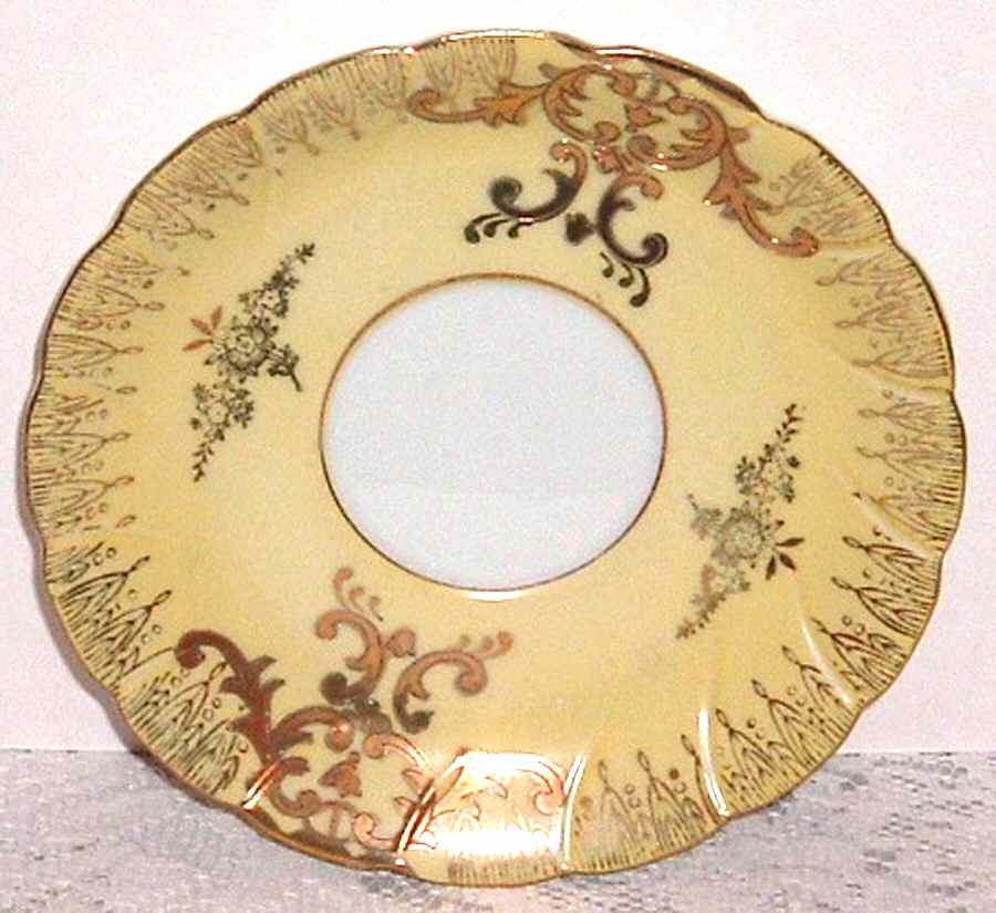 RSY45 Saucer by Royal Sealy-1