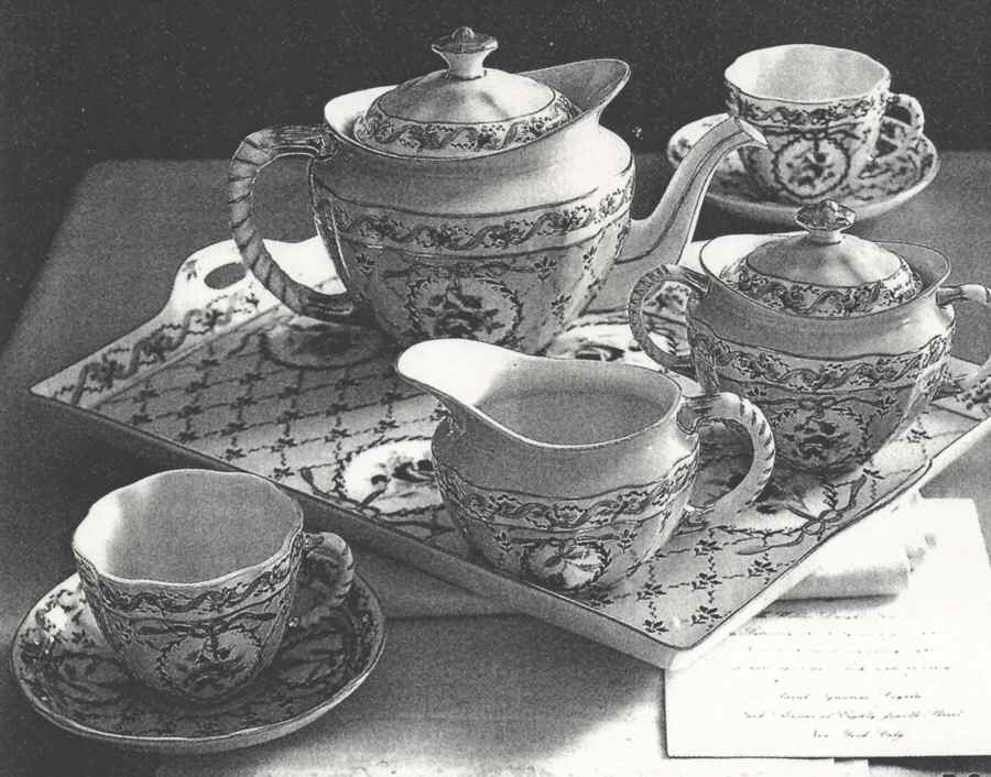 Adeline Teapot & Lid by Royal Danube-1