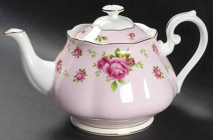 New Country Roses Pink Teapot & Lid by Royal Albert-1