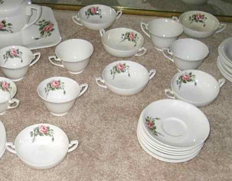Z2230 Footed Cream Soup Bowl by Royal Worcester-1