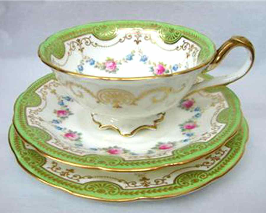 N6983 Footed Cup & Saucer Set by Royal Cauldon-1