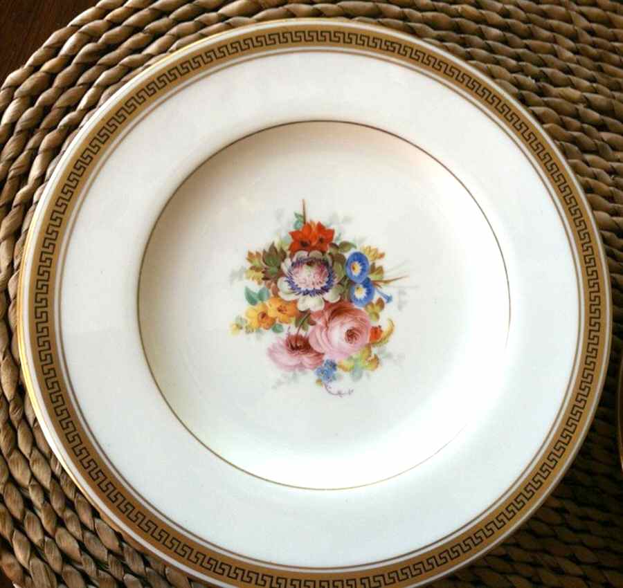 W1220 Dessert/Pie Plate by Royal Worcester-1