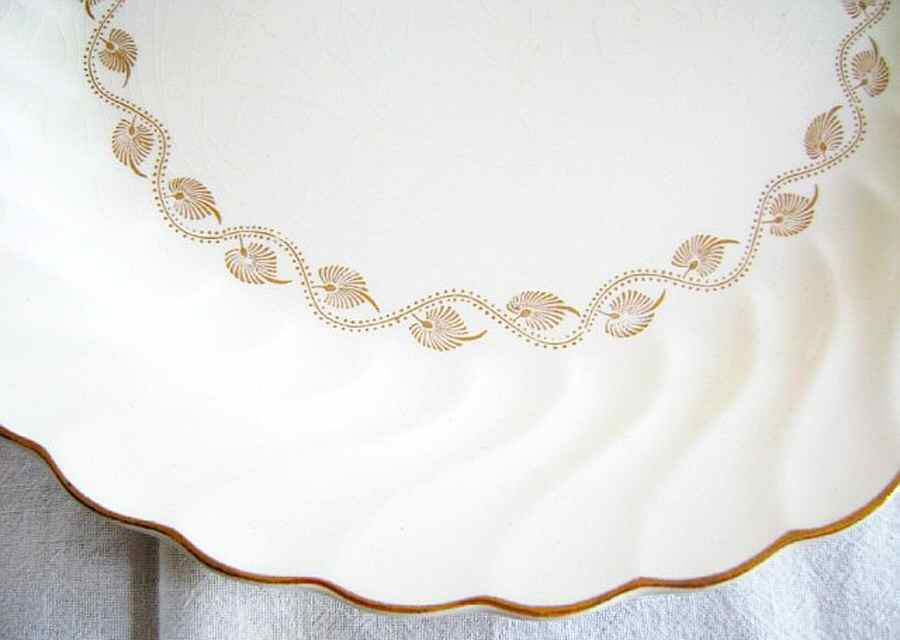 Mi Lady Dinner Plate by Royal (USA)-1