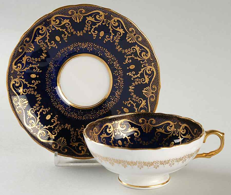 L995 Footed Cup & Saucer Set by Royal Cauldon-1