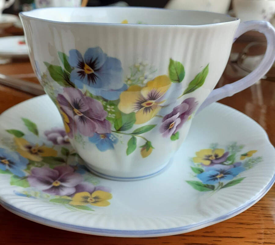 ROA257 Flat Cup & Saucer Set by Royal Albert-1