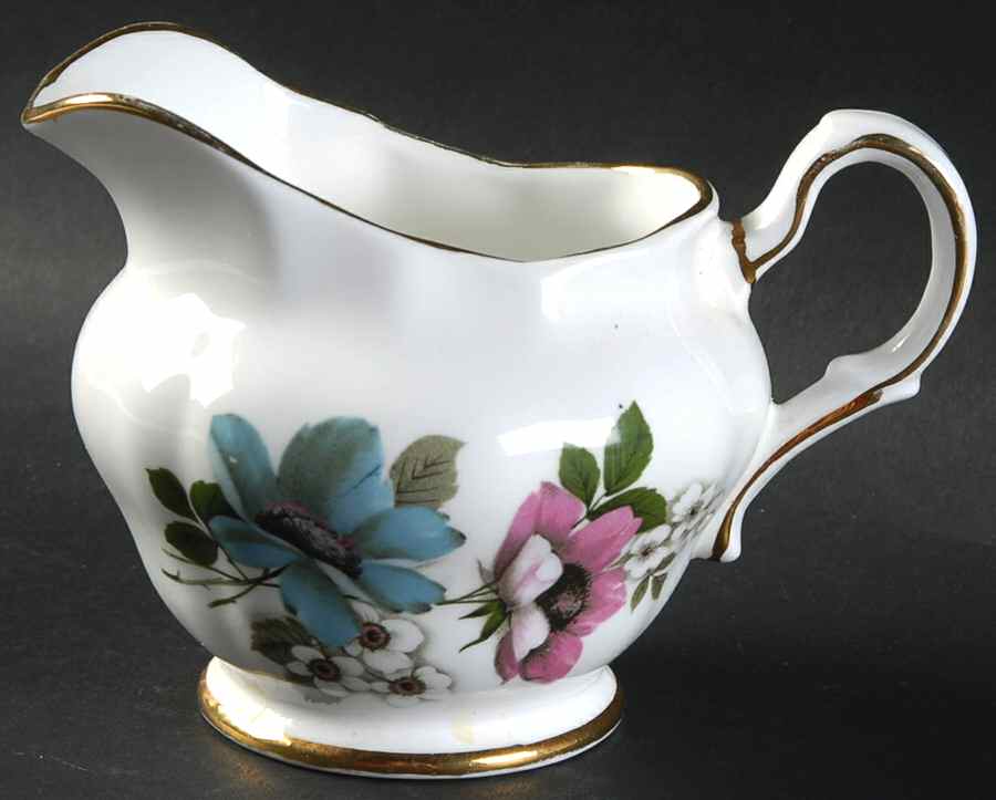 RTA48 Creamer by Royal Tara-1