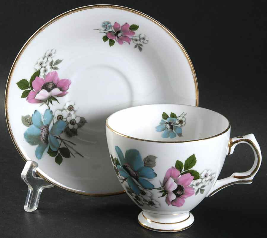 RTA48 Footed Cup & Saucer Set by Royal Tara-1