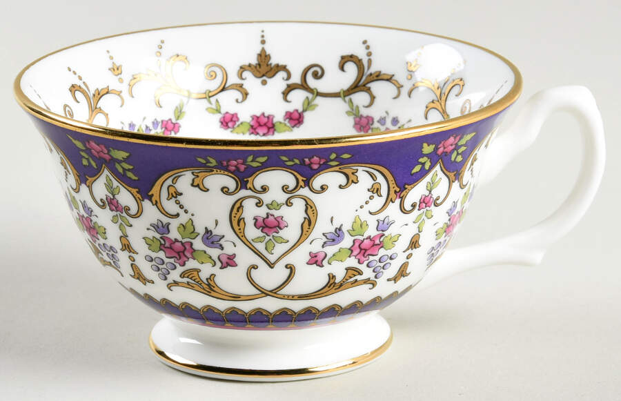 Queen Victoria Footed Cup by Royal Collection-England-1