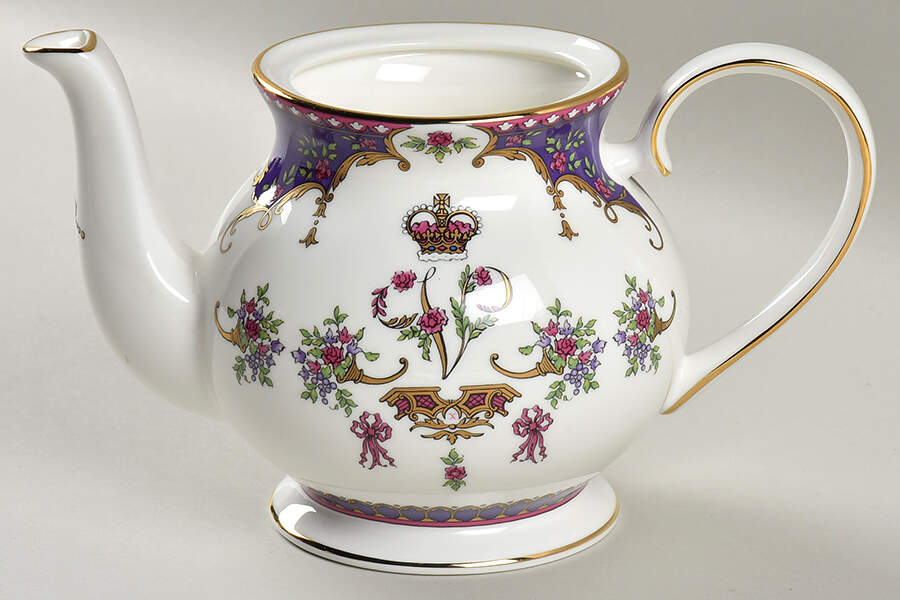 Queen Victoria Teapot No Lid by Royal Collection-England-1