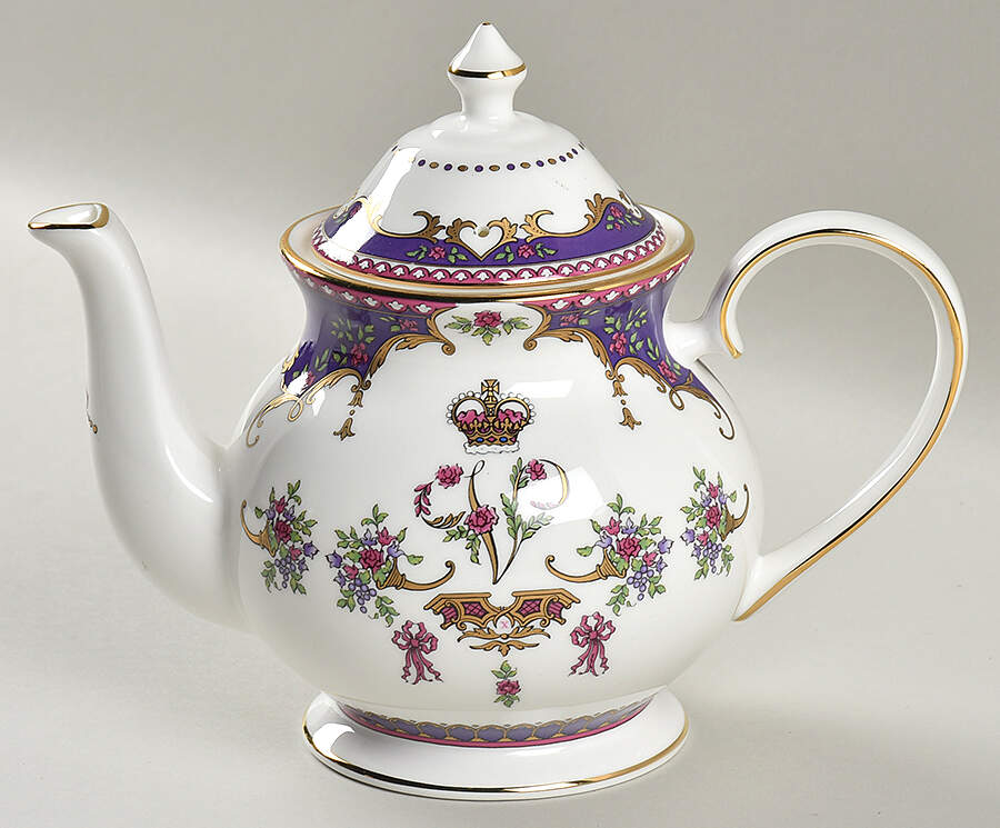 Queen Victoria Teapot & Lid by Royal Collection-England-1