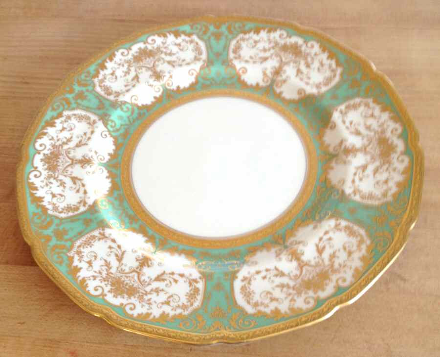 BB3299, V1119 Service Plate (Charger) by Royal Doulton-1