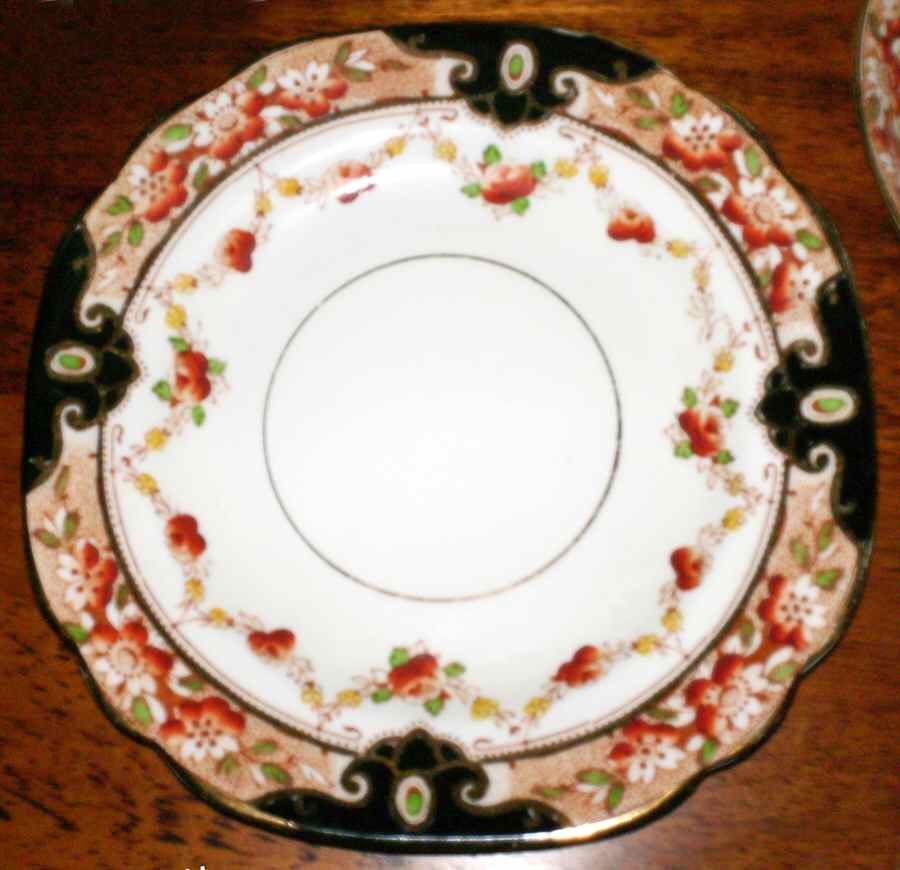 3833 Dessert/Pie Plate by Rosina-Queens-1