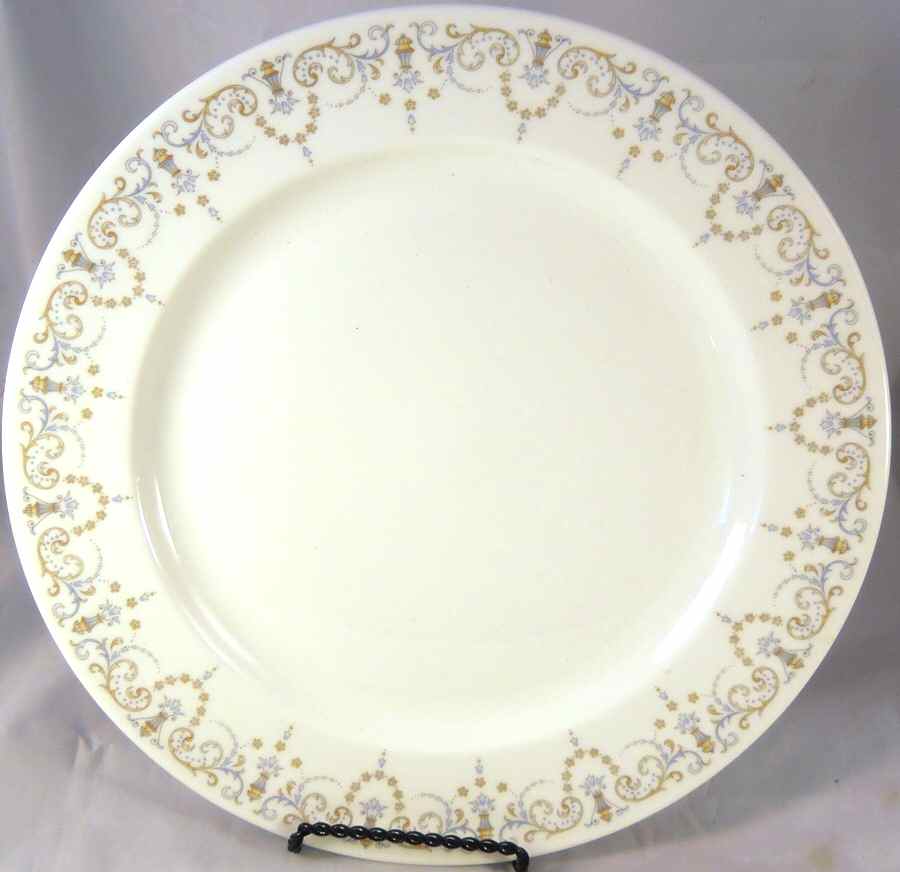 RD332 Dinner Plate by Royal Doulton-1