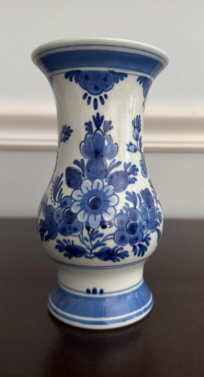 RDE6 6" Vase by Royal Delft-1