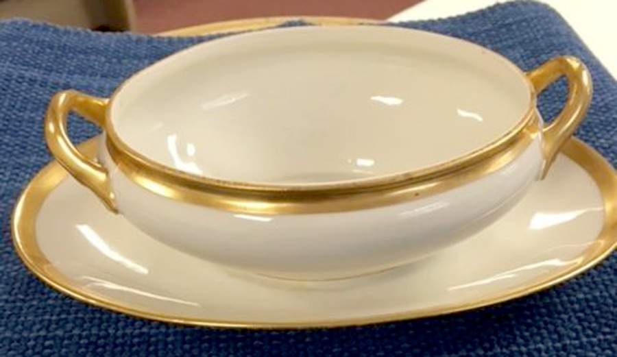RDN201 Gravy Boat w/Attached Underplate No Lid by M Redon-1