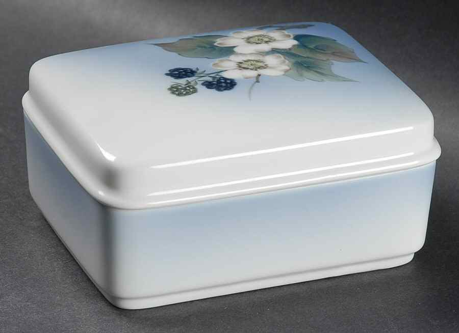288 4" Rectangular Box & Lid by Royal Copenhagen-1