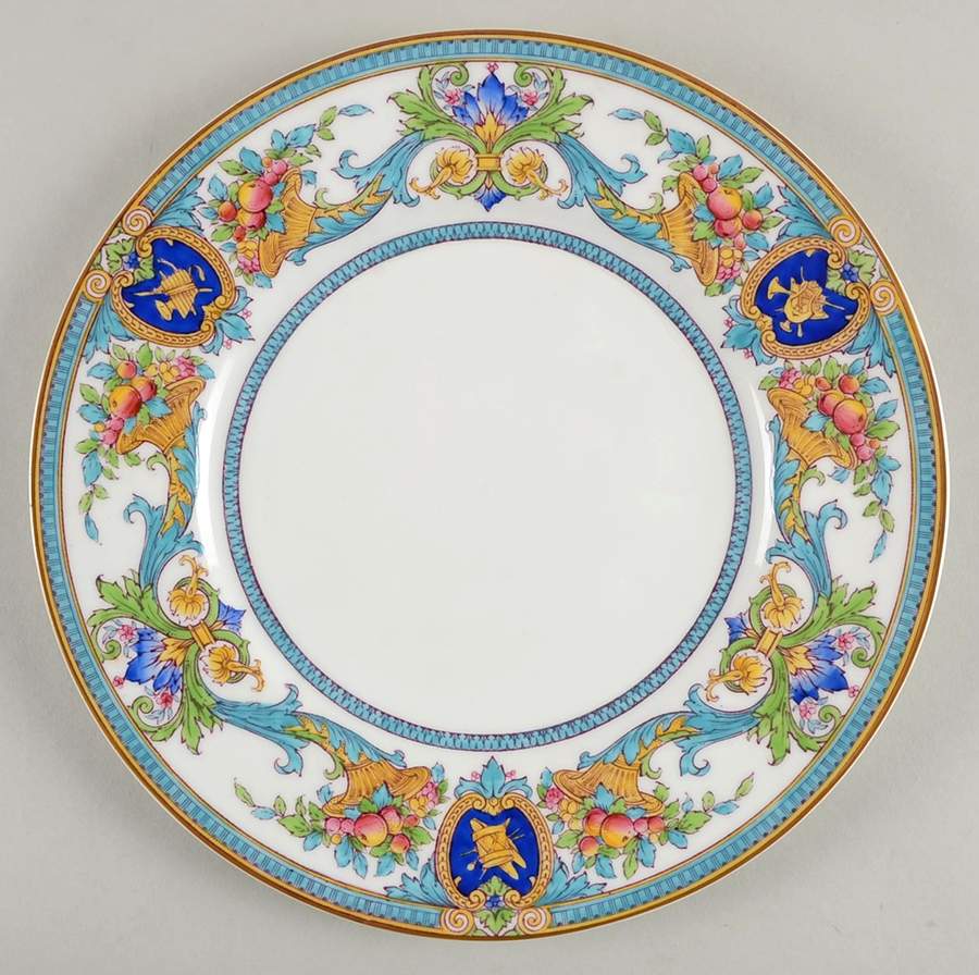 C1132 Dinner Plate by Royal Worcester-1
