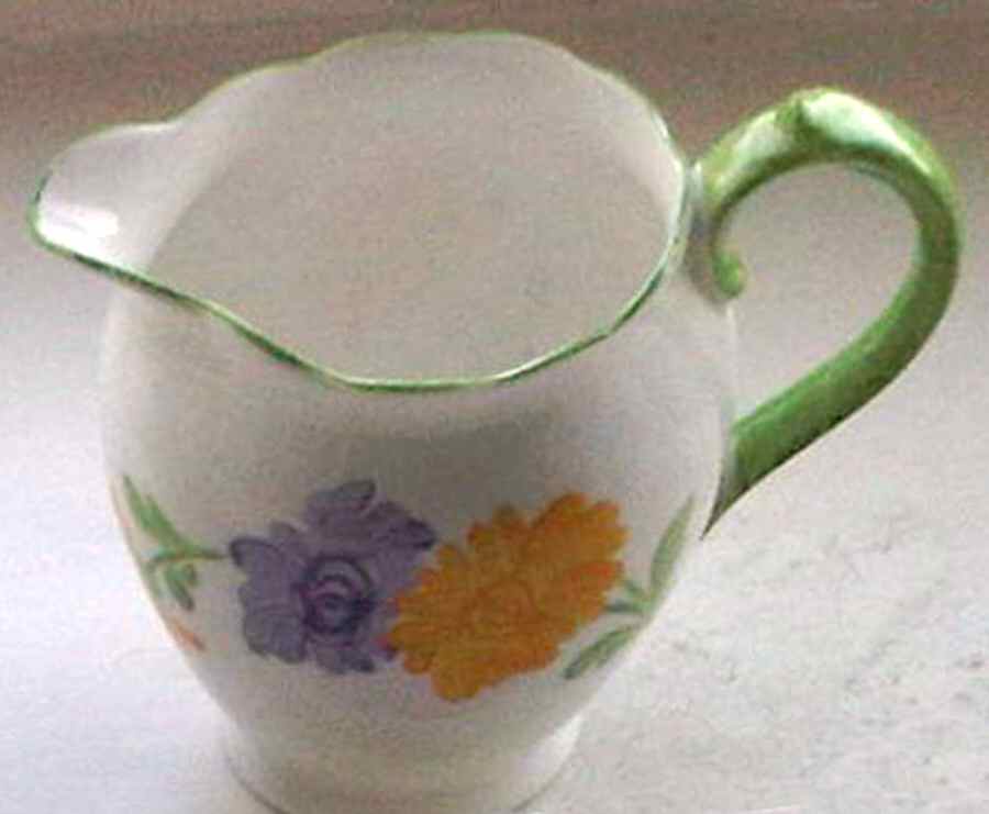 5569 Creamer by Roslyn (England)-1
