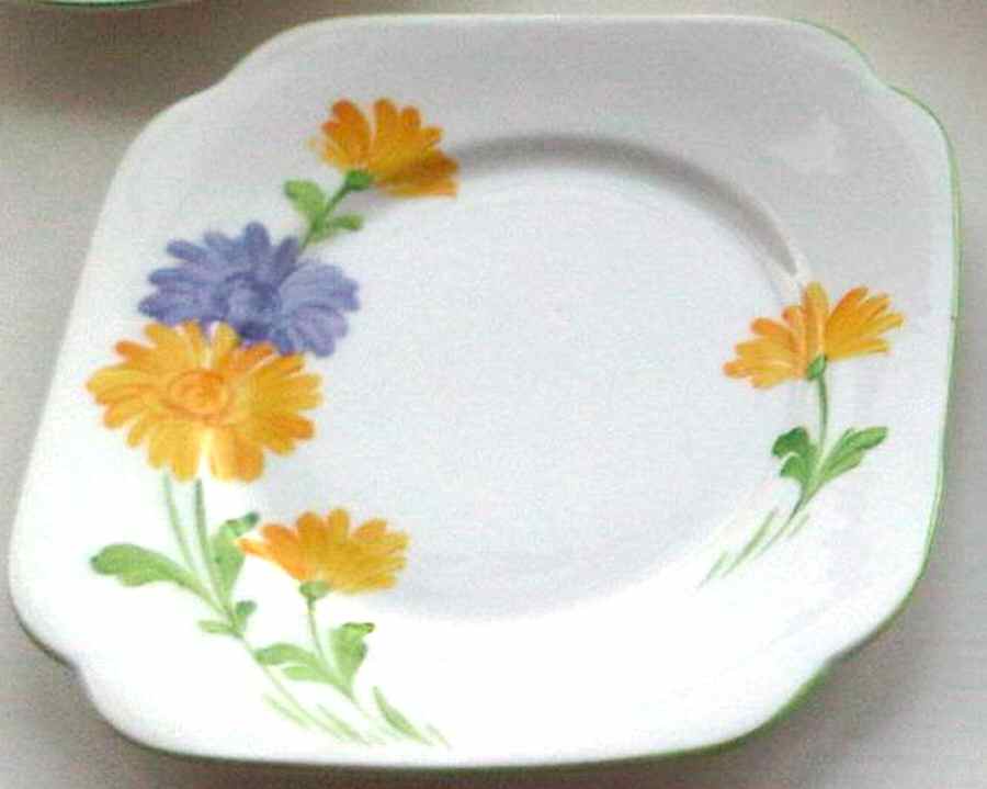 5569 Bread & Butter Plate by Roslyn (England)-1